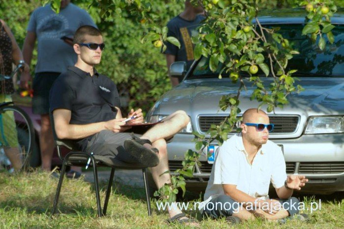 szyszak-zagra-dla-monografii-dworu-czarne-foto-47820