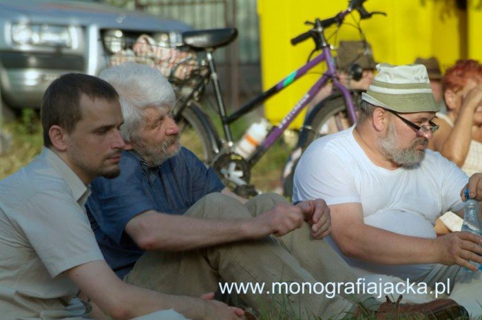 szyszak-zagra-dla-monografii-dworu-czarne-foto-47820