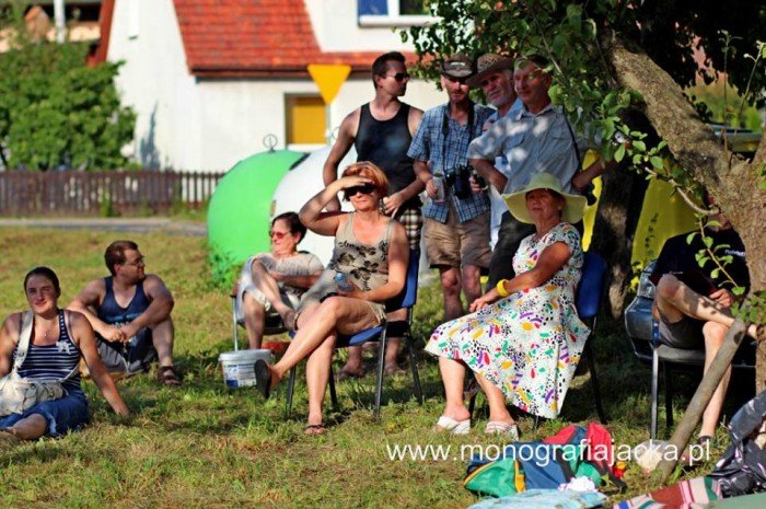 szyszak-zagra-dla-monografii-dworu-czarne-foto-47820