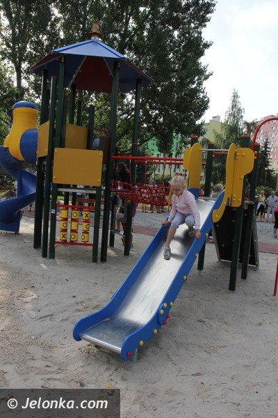 mieszkancy-chwala-plac-rekreacyjny-na-zabobrzu-foto-47885