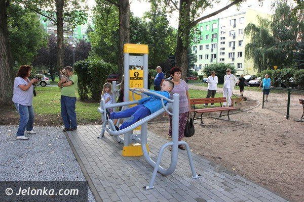 mieszkancy-chwala-plac-rekreacyjny-na-zabobrzu-foto-47885