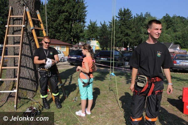 swietna-zabawa-na-festynie-rodzinnym-w-mikowie-foto-47886