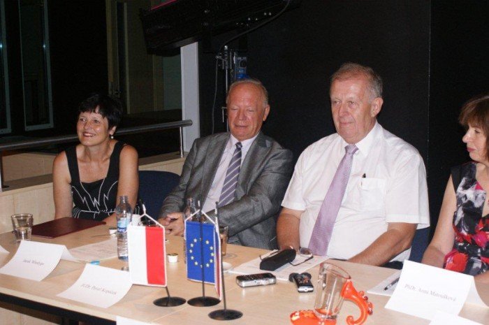 kruche-piekno-w-jabloncu-z-naszym-udziaem-foto-47937