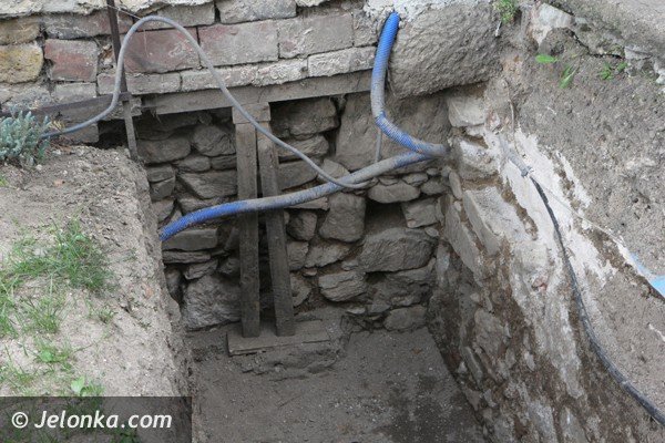 czego-archeolodzy-szukaja-przy-wiezy-w-siedlecinie-foto-47946