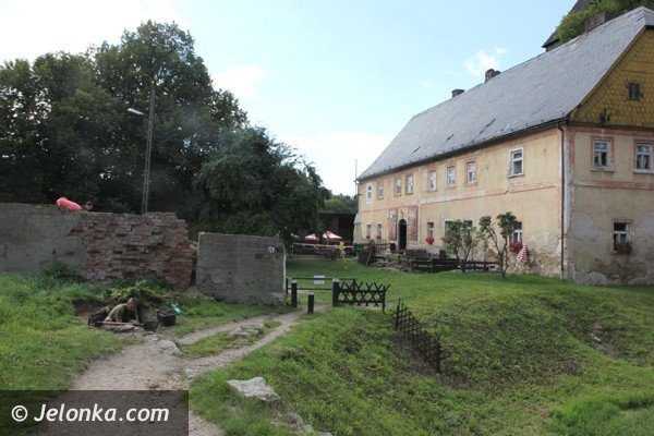 czego-archeolodzy-szukaja-przy-wiezy-w-siedlecinie-foto-47946