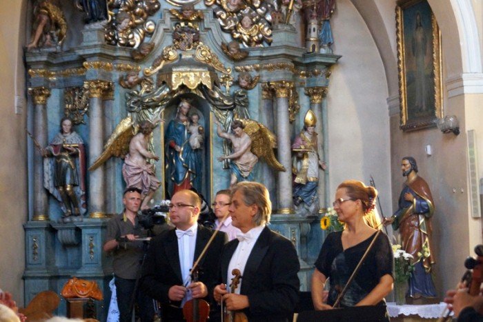 w-paacu-w-wojanowie-festival-dell-arte-trwa-47974