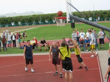 silna-obsada-koszykarskiego-domino-streetball-cup-w-swidnicy-48046