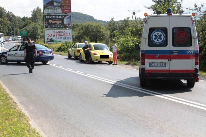 zderzenie-trzech-aut-na-sudeckiej-foto-48058