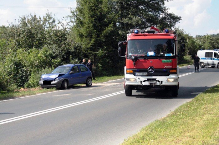 zderzenie-trzech-aut-na-sudeckiej-foto-48058