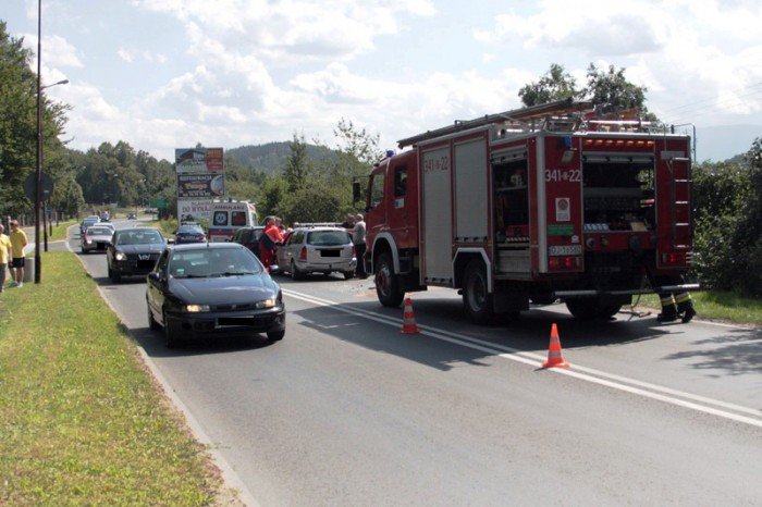 zderzenie-trzech-aut-na-sudeckiej-foto-48058