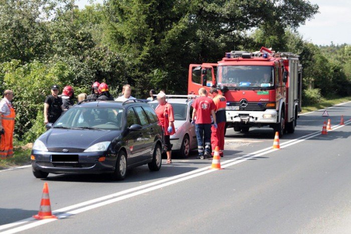 zderzenie-trzech-aut-na-sudeckiej-foto-48058