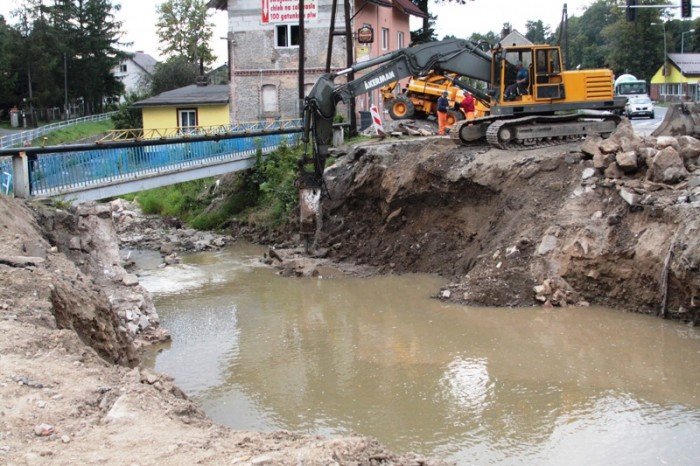 rozpoczyna-sie-budowa-mostu-na-trojce-foto-48101