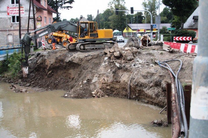 rozpoczyna-sie-budowa-mostu-na-trojce-foto-48101