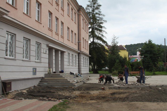 okoo-15-miliona-z-na-remonty-w-oswiacie-foto-48133