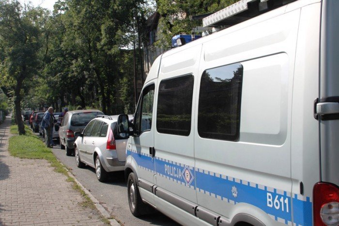 cztery-auta-zderzyy-sie-na-swiatach-przy-wolnosci-foto-48145