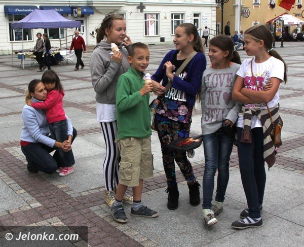dzieci-chwaliy-festyn-w-cieplicach-foto-48170