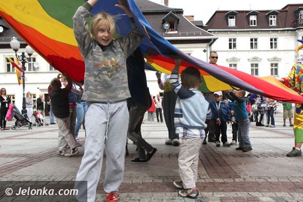 dzieci-chwaliy-festyn-w-cieplicach-foto-48170