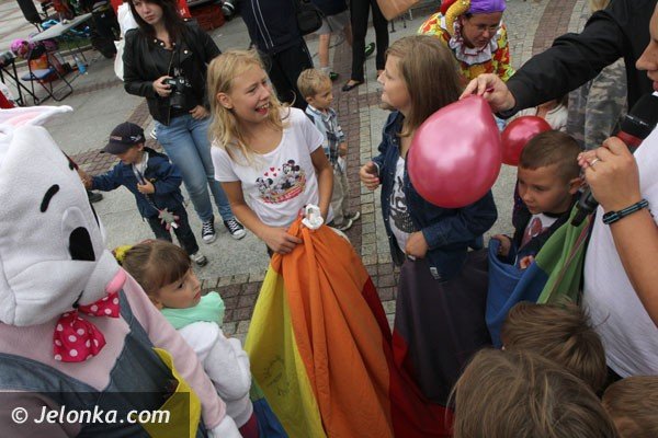 dzieci-chwaliy-festyn-w-cieplicach-foto-48170