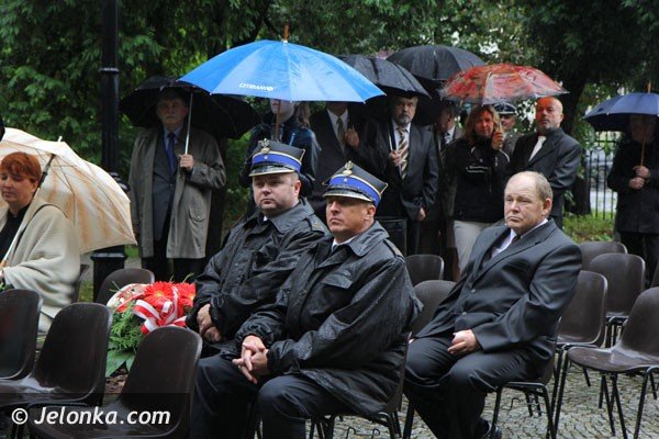 uczcili-pamiec-bohaterow-ii-wojny-swiatowej-foto-48205