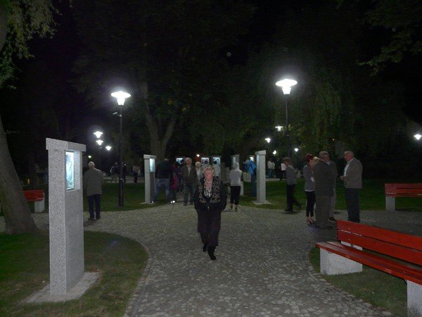 szklany-park-otwarto-w-piechowicach-foto-48262