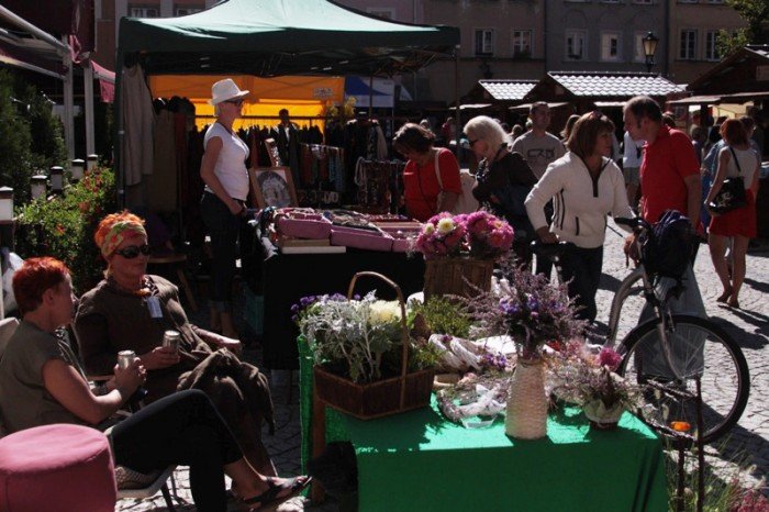 regionalne-przysmaki-i-cuda-na-placu-ratuszowym-foto-48263