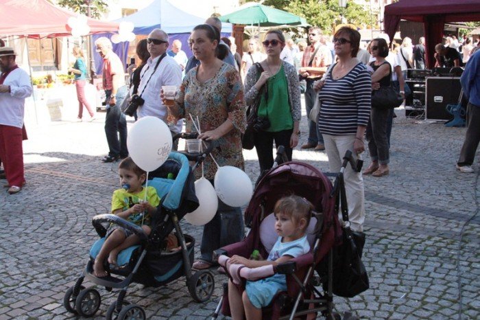 regionalne-przysmaki-i-cuda-na-placu-ratuszowym-foto-48263