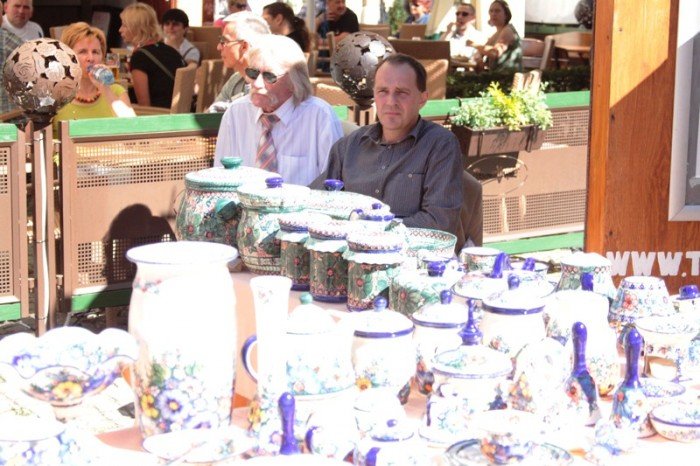 regionalne-przysmaki-i-cuda-na-placu-ratuszowym-foto-48263