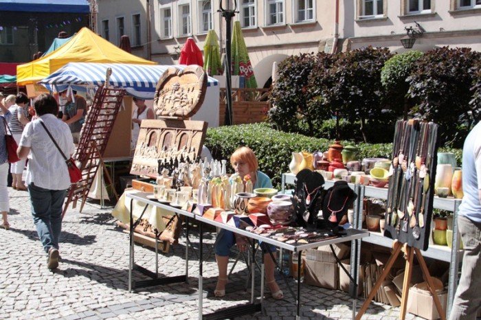 regionalne-przysmaki-i-cuda-na-placu-ratuszowym-foto-48263