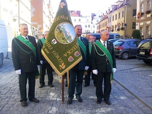 hubertus-na-placu-ratuszowym-swietowali-mysliwi-foto-48273