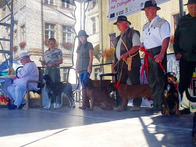 hubertus-na-placu-ratuszowym-swietowali-mysliwi-foto-48273