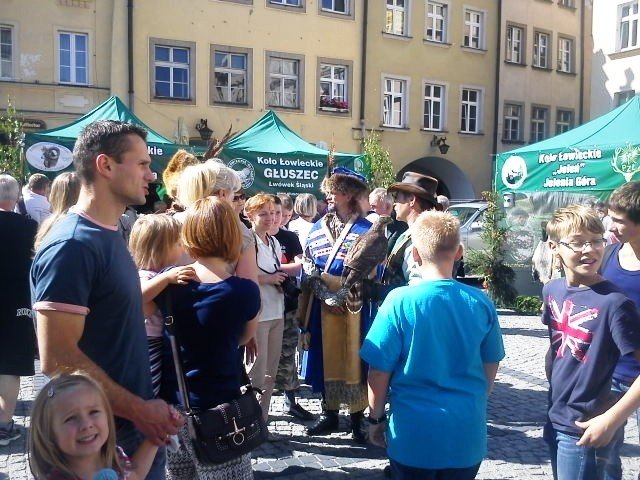 hubertus-na-placu-ratuszowym-swietowali-mysliwi-foto-48273
