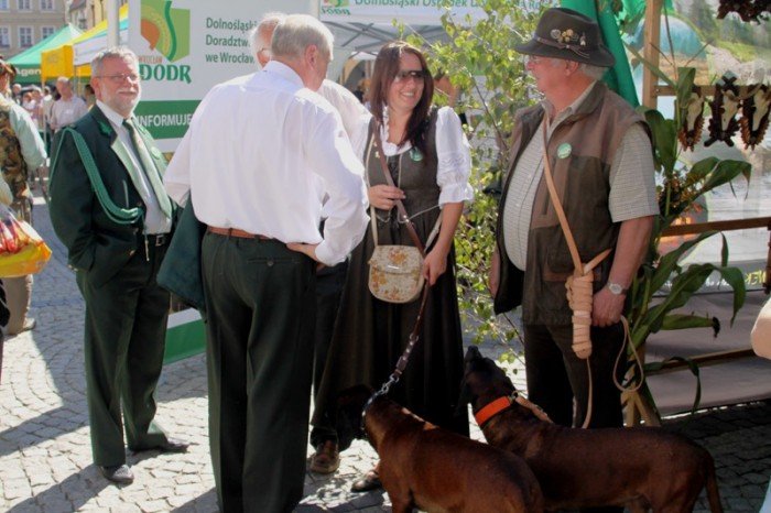 hubertus-na-placu-ratuszowym-swietowali-mysliwi-foto-48273