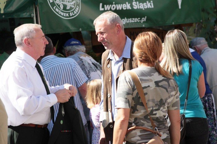 hubertus-na-placu-ratuszowym-swietowali-mysliwi-foto-48273