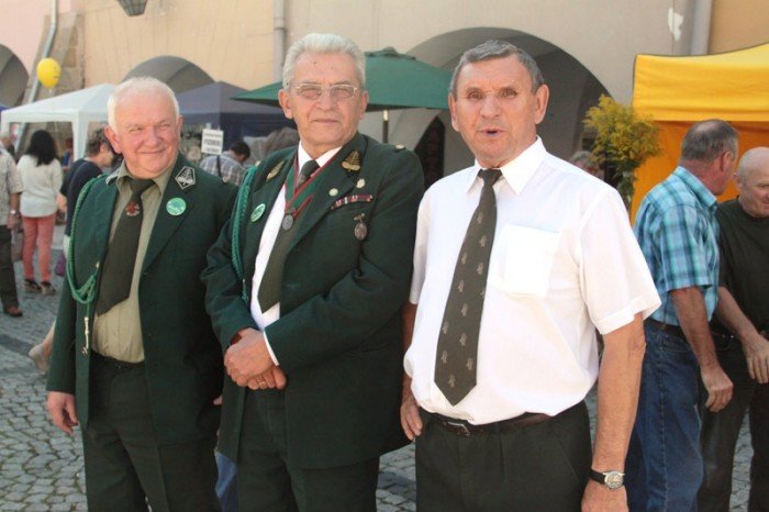 hubertus-na-placu-ratuszowym-swietowali-mysliwi-foto-48273