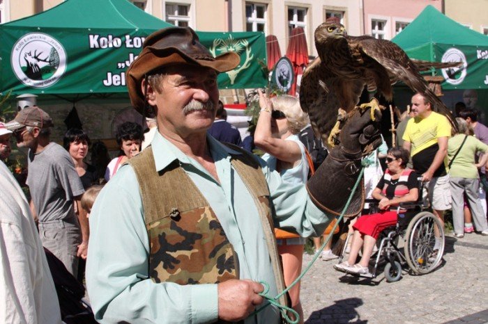 hubertus-na-placu-ratuszowym-swietowali-mysliwi-foto-48273