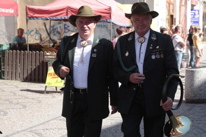 w-pochodzie-przez-miasto-z-fredra-i-jego-dzieami-foto-48274