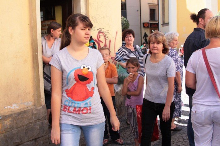 w-pochodzie-przez-miasto-z-fredra-i-jego-dzieami-foto-48274