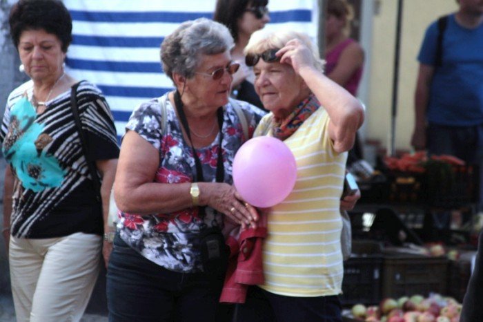 w-pochodzie-przez-miasto-z-fredra-i-jego-dzieami-foto-48274