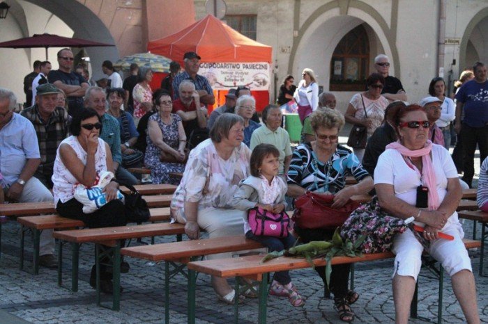 ekologiczne-pysznosci-i-moc-atrakcji-pod-ratuszem-foto-48277