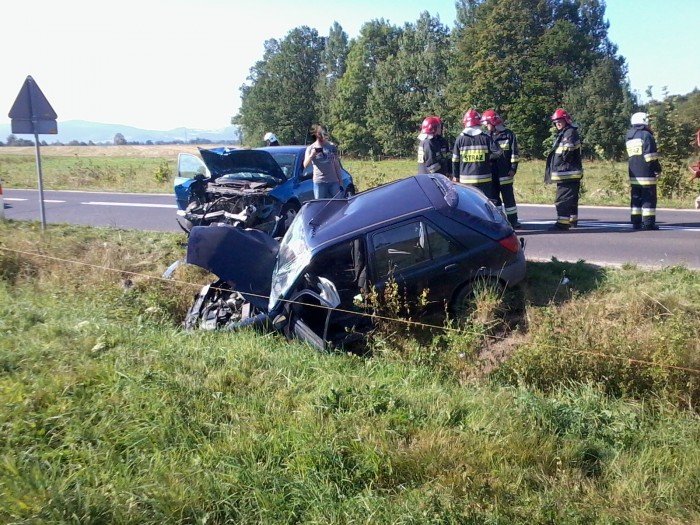 zderzenie-dwoch-aut-w-podgorzynie-foto-48280