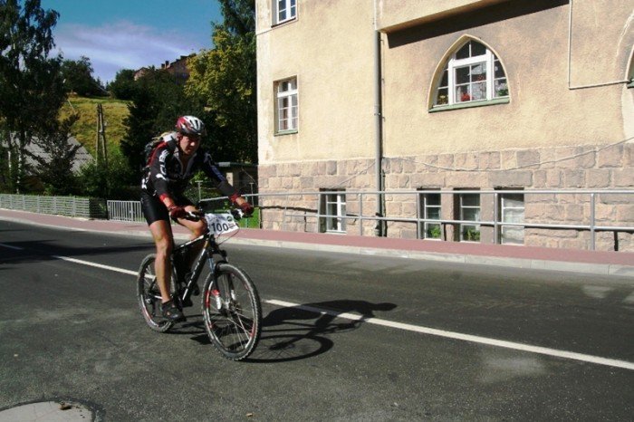 pokonali-siebie-pomogli-innym-czyli-rowerem-na-sniezke-foto-48294