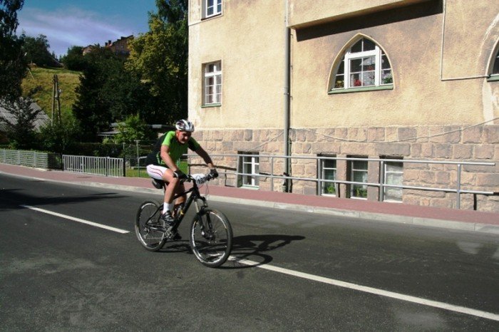 pokonali-siebie-pomogli-innym-czyli-rowerem-na-sniezke-foto-48294