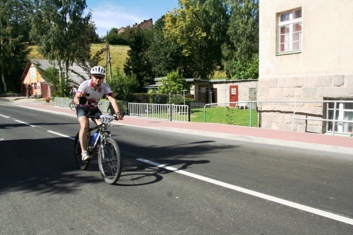 pokonali-siebie-pomogli-innym-czyli-rowerem-na-sniezke-foto-48294