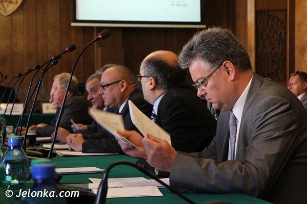 sesja-miejska-pieniadze-zasuzeni-i-nowy-radny-foto-48320