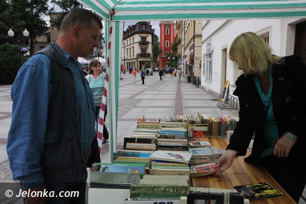 ksiazka-za-grosik-jeszcze-dzis-i-jutro-w-cieplicach-foto-48339