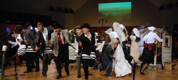 skrzypek-na-dachu-zabrzmi-pod-sniezka-foto-48343