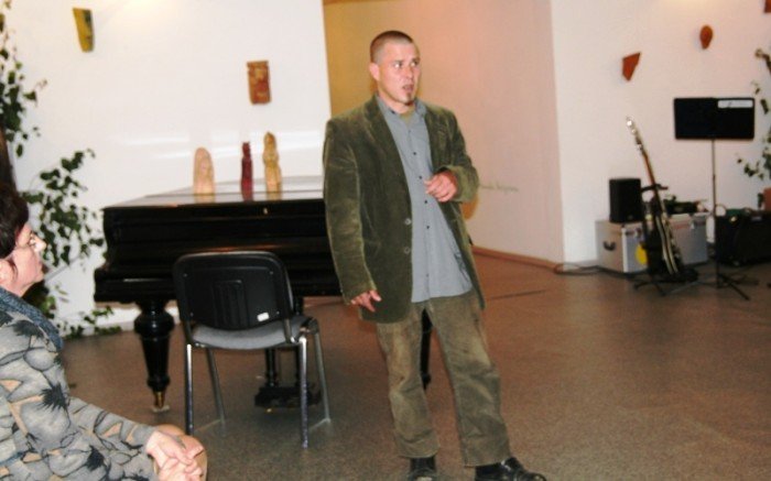 zaklety-w-drewnie-swiat-andrzeja-koralewskiego-foto-48346
