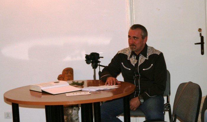 zaklety-w-drewnie-swiat-andrzeja-koralewskiego-foto-48346