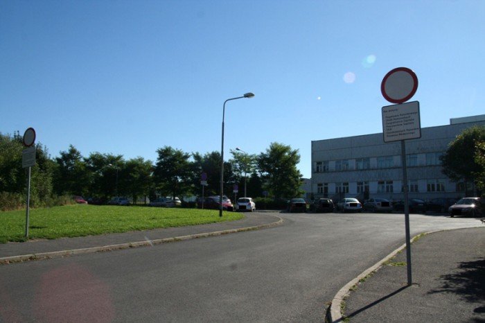 brakuje-parkingu-dla-pacjentow-i-ich-rodzin-foto-48399