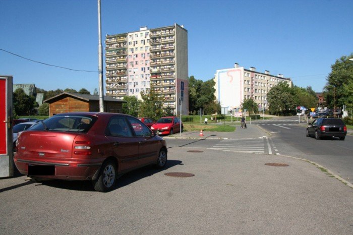 brakuje-parkingu-dla-pacjentow-i-ich-rodzin-foto-48399